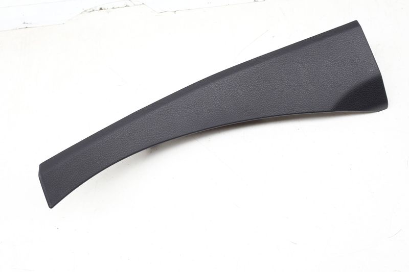 A Pillar Trim / Panel (CENTER) 97055518200 — Used (SKU 719644)