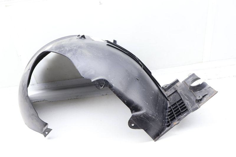 Fender Liner / Wheel Housing Cover 97050412604 — Used (SKU 719953)