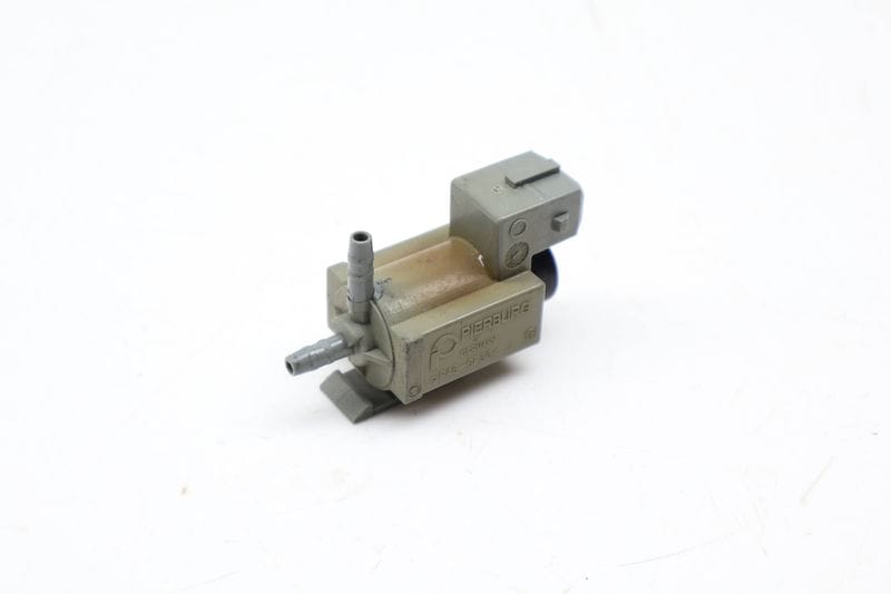 Intake Change Over Vacuum Valve 7PP906270 — Used (SKU 709295)