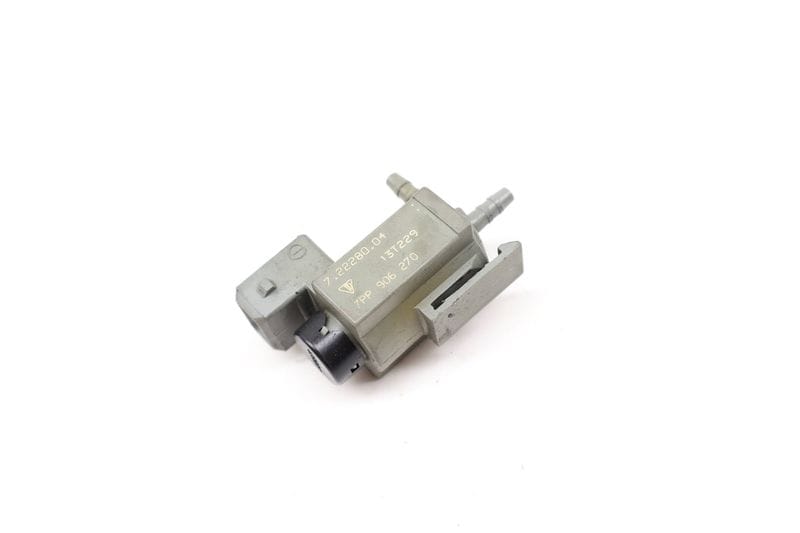 Intake Change Over Vacuum Valve 7PP906270 — Used (SKU 719590)