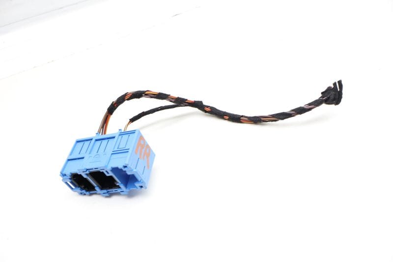 B Pillar Wiring Connector / Pigtail 7PP937545 — Used (SKU 719473)