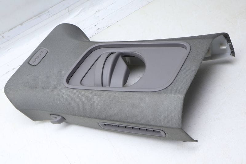 Upper B Pillar Trim / Panel 97055519304 — Used (SKU 709465)