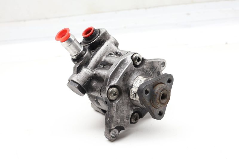 Power Steering Pump 97034704906 — Used (SKU 719686)