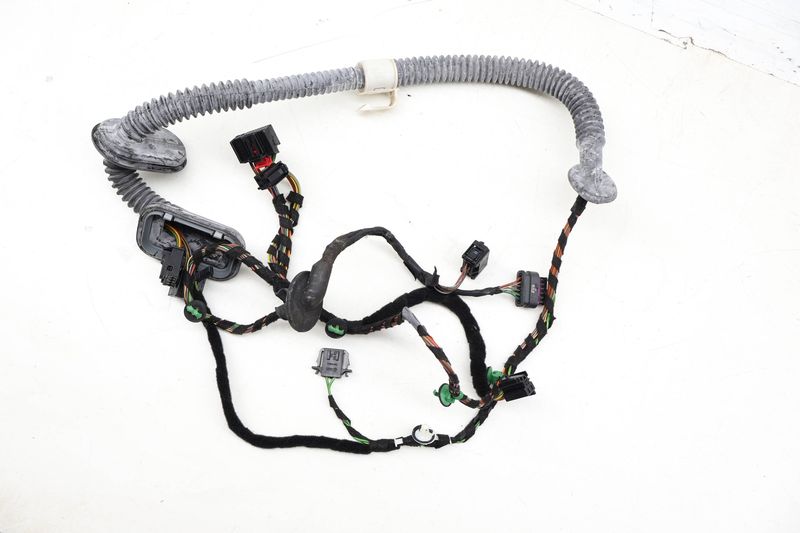 Door Wiring Harness 97061264102 — Used (SKU 719978)