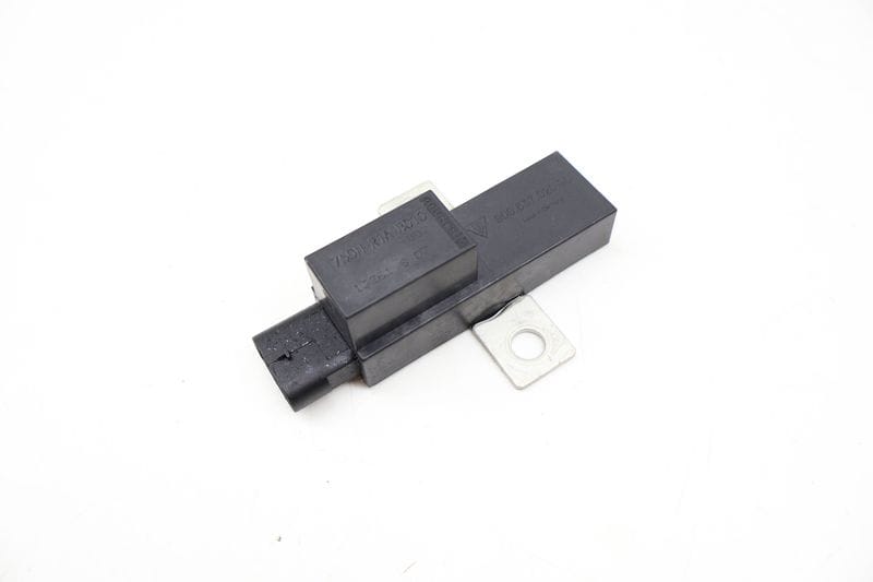 Relay 750H-R1A-B010-002 99965702090 — Used (SKU 719467)