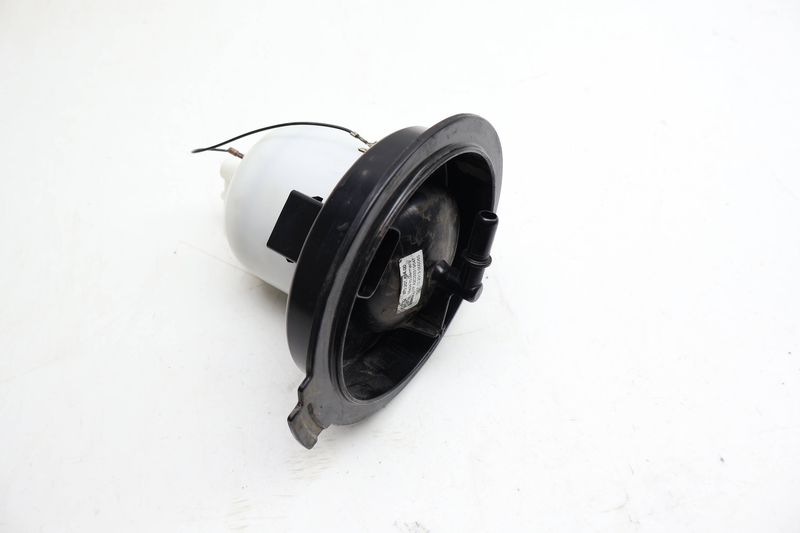 IN-Tank Fuel Pump Flange / Filter 97020142400 — Used (SKU 709557)