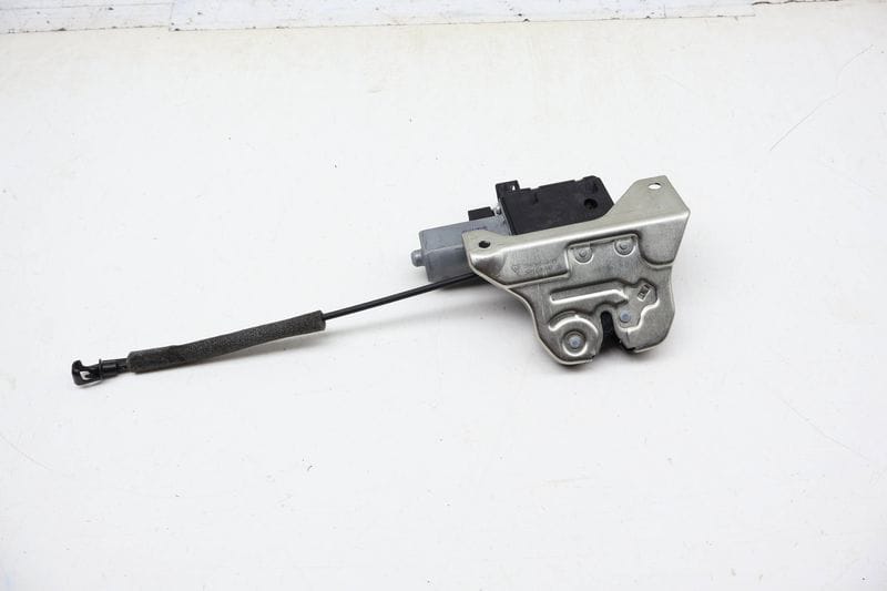 Trunk Lock Motor 97051205303 — Used (SKU 709489)