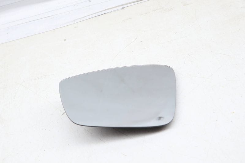 Side View Mirror 5C6857521A — Used (SKU 675075)
