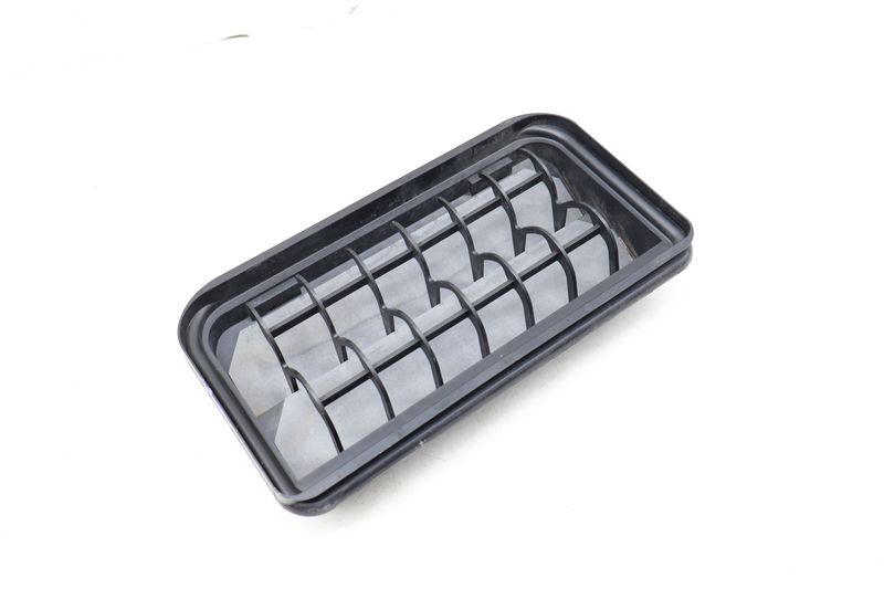 Air Vent Trim 3C0819465 — Used (SKU 675011)