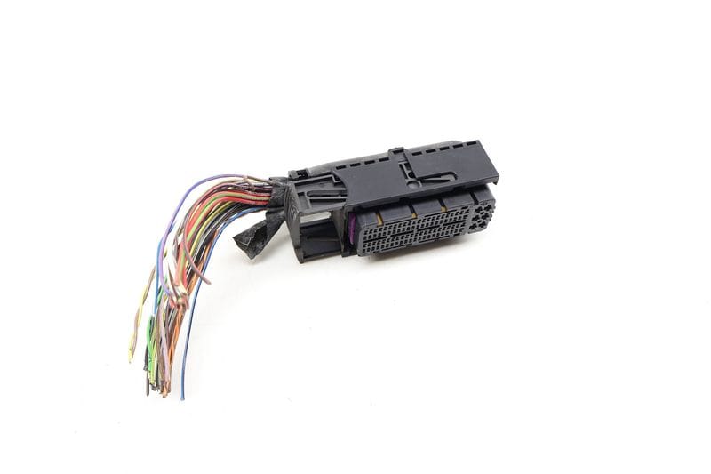 94-PIN ECU Wiring Connector / Pigtail 7L0906385A — Used (SKU 712339)