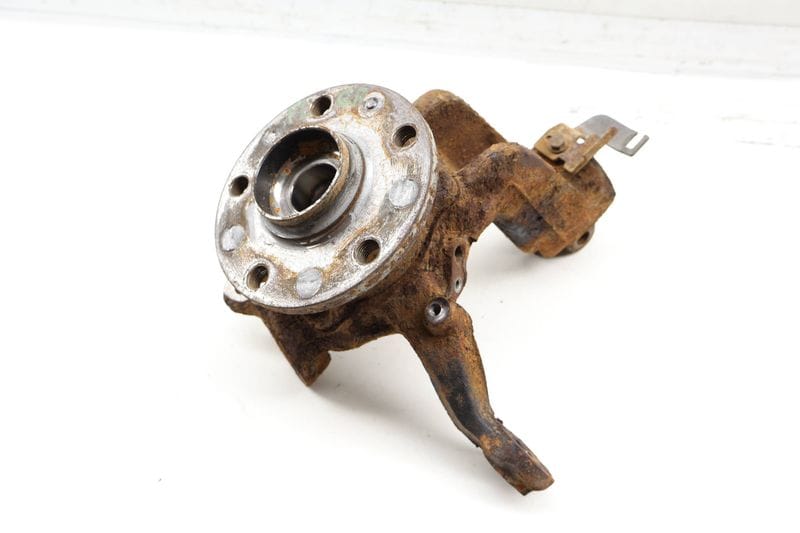 Spindle Knuckle w/ Wheel Bearing 5C0407255 — Used (SKU 712708)