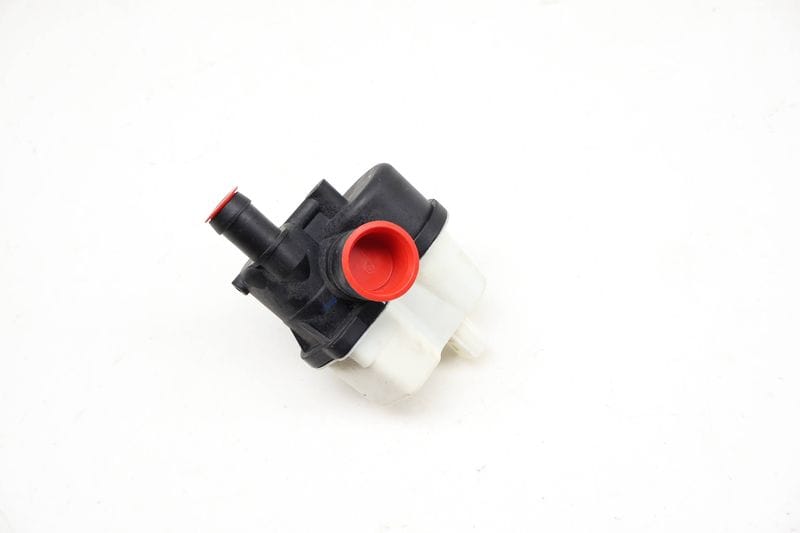 Leak Detection Pump / Ldp 7L0906243 — Used (SKU 712596)