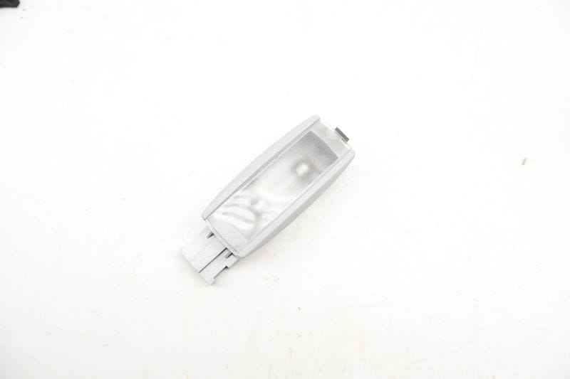 Sun Visor Vanity Overhead Light 1K0947109 — Used (SKU 712408)