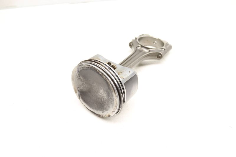 Piston w/ Connecting Rod 07K107065F — Used (SKU 509829)