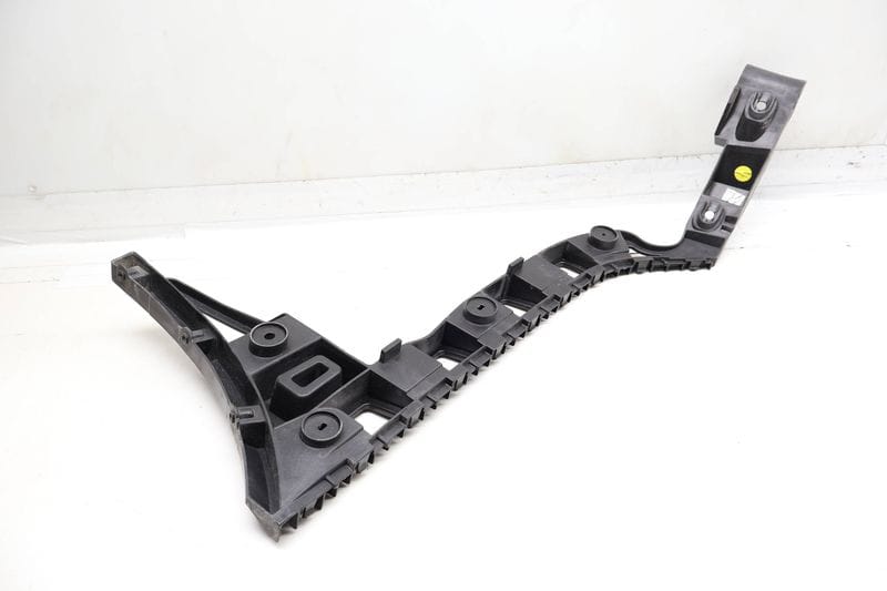 Bumper Mount / Bracket 561807393C — Used (SKU 712713)