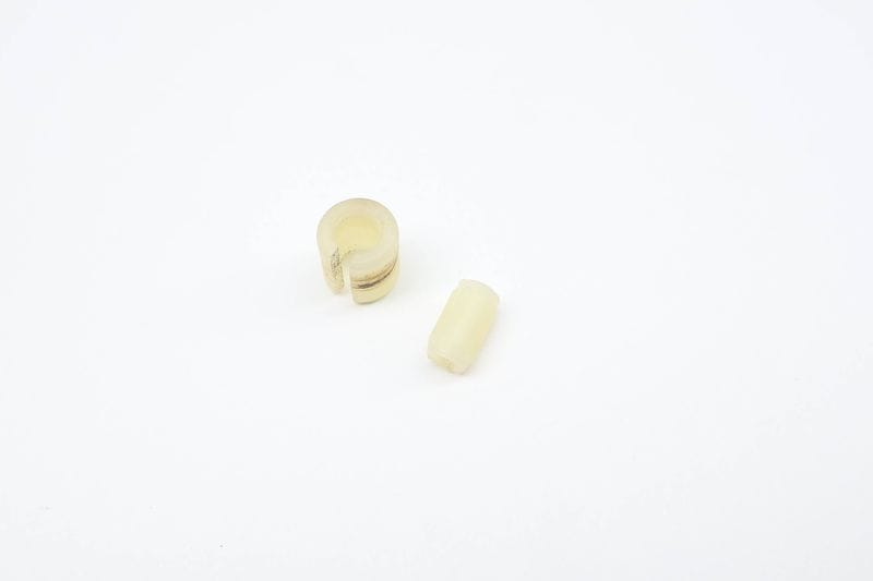 Door Window Glass Pin 8K0845867 — Used (SKU 712429)