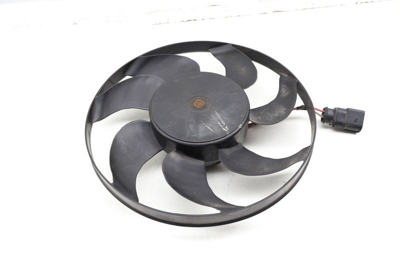 200W Electric Cooling Fan 1KM959455E — Used (SKU 712697)
