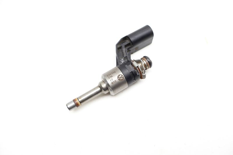 3.6L Lower Fuel Injector 03H906036 — Used (SKU 720258)