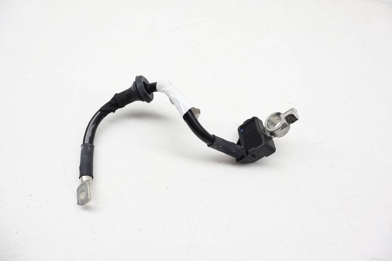Battery Monitoring Module / Cable 7P0915181B — Used (SKU 720032)