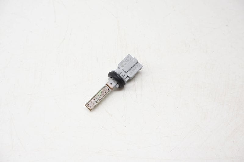 Climate Air Temp / Temperature Sensor 1K0907543E — Used (SKU 720046)