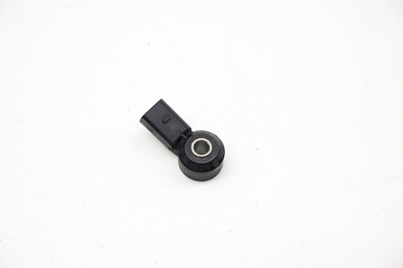 Engine Knock Sensor 030905377D — Used (SKU 720265)