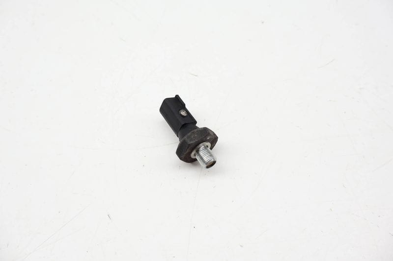 Engine Oil Pressure Sensor / Switch 079919081 — Used (SKU 720276)