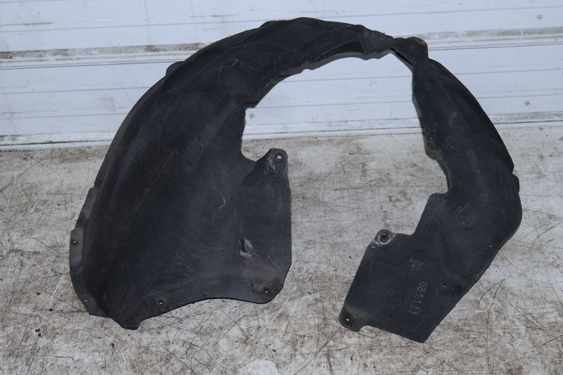 Fender Liner / Wheel Housing Cover 7P6805977A — Used (SKU 720494)