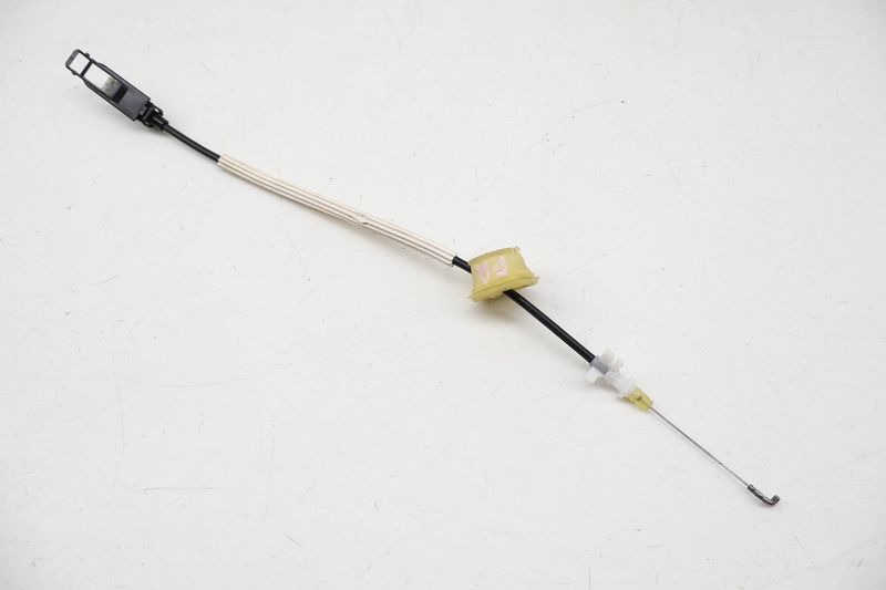 Interior Door Handle Release / Bowden Cable 7P6837085C — Used (SKU 720108)