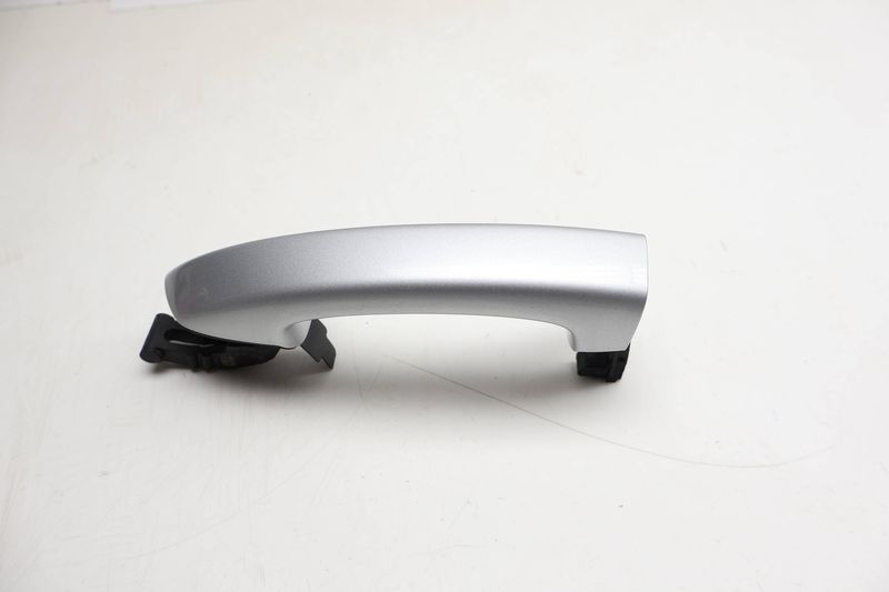 Exterior Door Handle 7P6837205E — Used (SKU 720112)