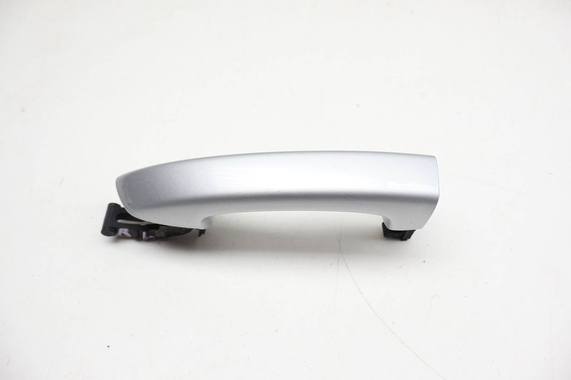 Exterior Door Handle 7P6837205E — Used (SKU 720114)