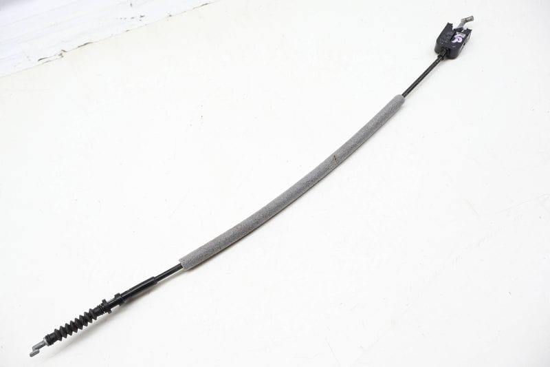 Exterior Door Handle Release / Bowden Cable 7P0837017 — Used (SKU 720106)