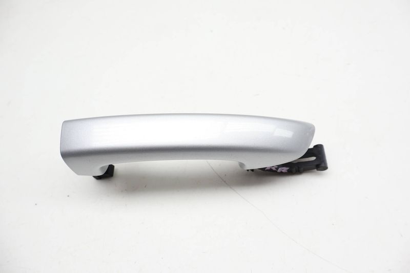 Exterior Door Handle 7P6837206E — Used (SKU 720115)