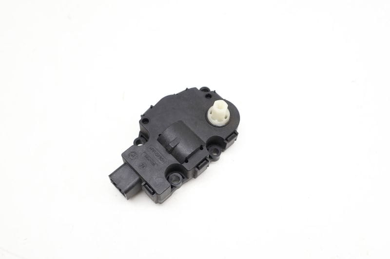 HVAC Flap / Servo Air Motor / Actuator 7P0907511A — Used (SKU 720222)