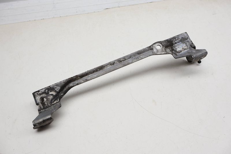 Intake Manifold Support Bracket 03H133229B — Used (SKU 720403)