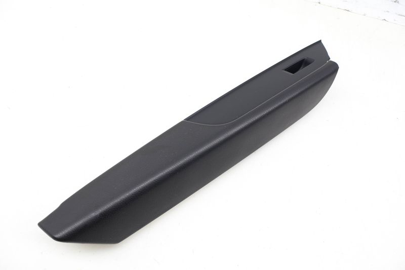 Door Panel Window Switch Trim / Armrest 7P6867375 — Used (SKU 720075)
