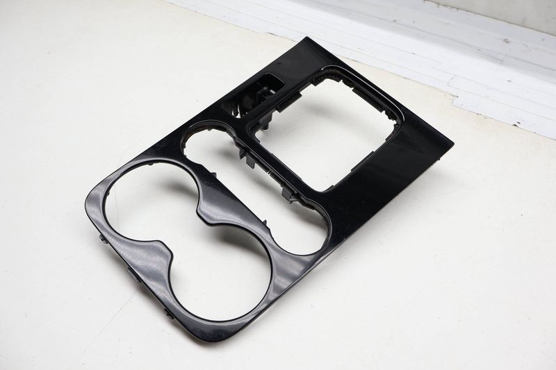 Shifter Bezel / Center Console Trim 7P1863216A — Used (SKU 720072)