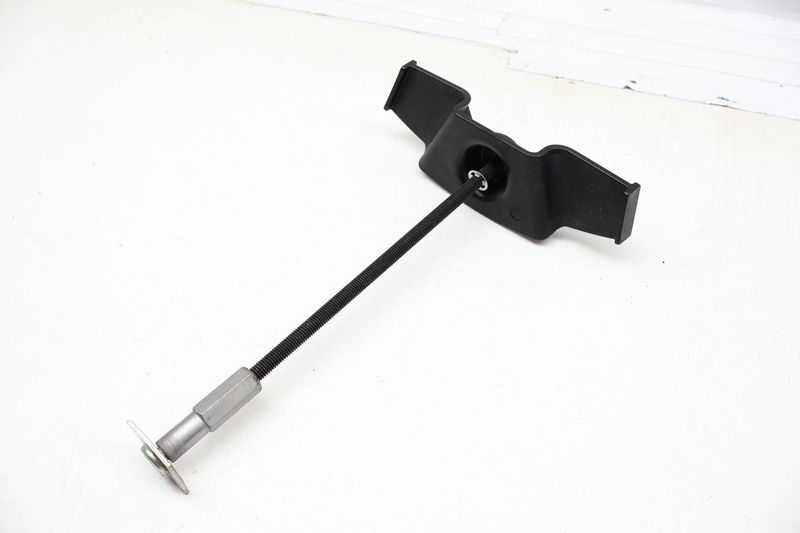 Spare Tire Fastener / Tie Down Bolt 7P0601233 — Used (SKU 720295)