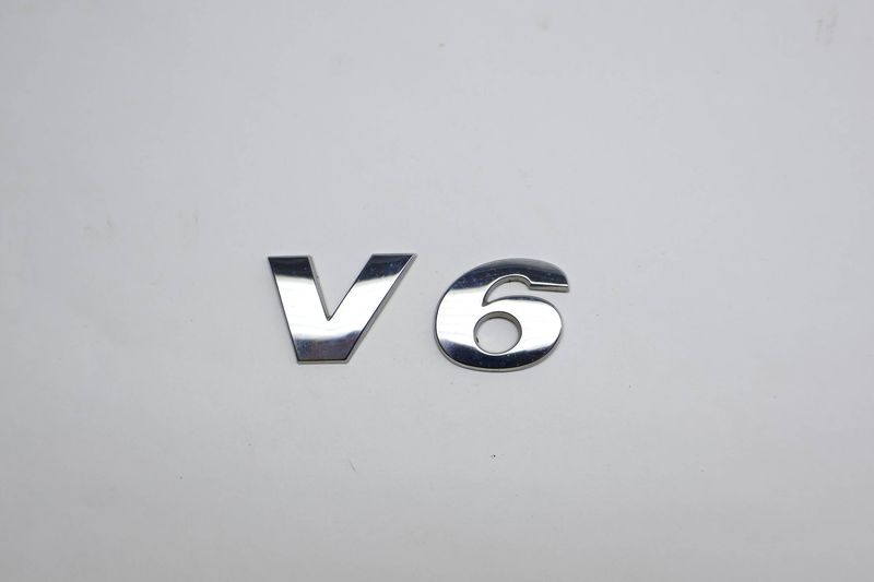 Trunk Hatch Emblem / Badge (V6) 7P6853675E — Used (SKU 720219)