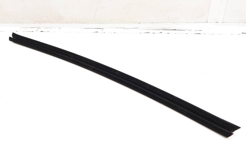 Inner Door / Window Slot Seal 8V5837479 — Used (SKU 611629)