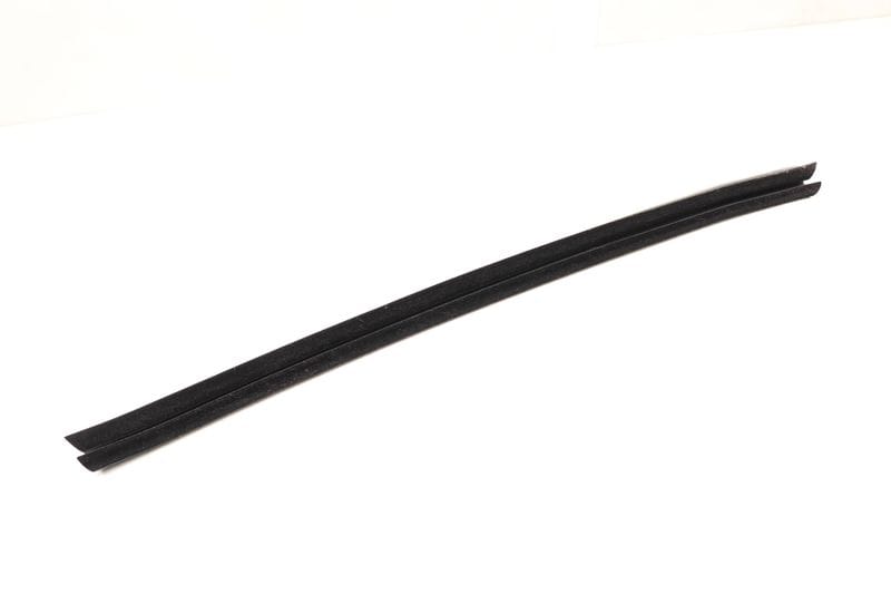 Door Window Inner Slot Seal 8V5839480 — Used (SKU 523932)