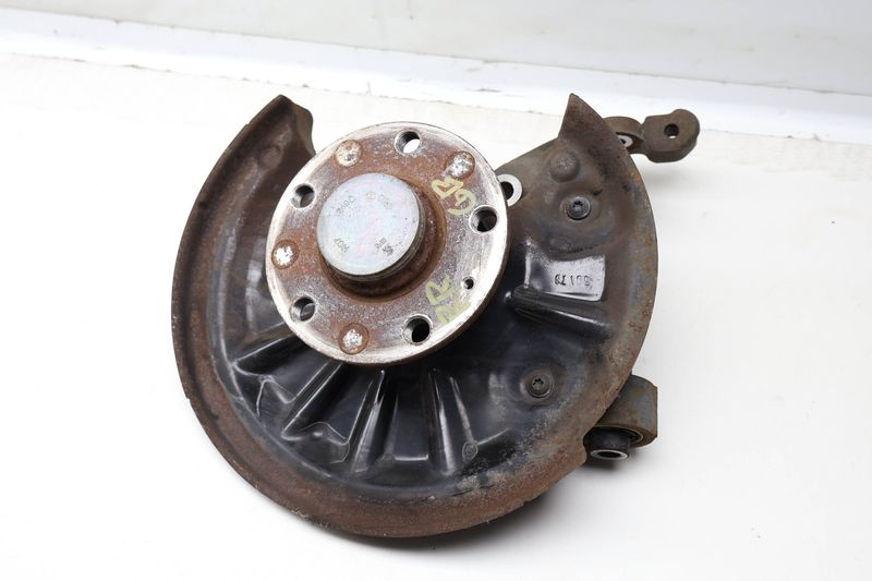 Spindle Knuckle w/ Wheel Bearing 5Q0505436F — Used (SKU 611815)