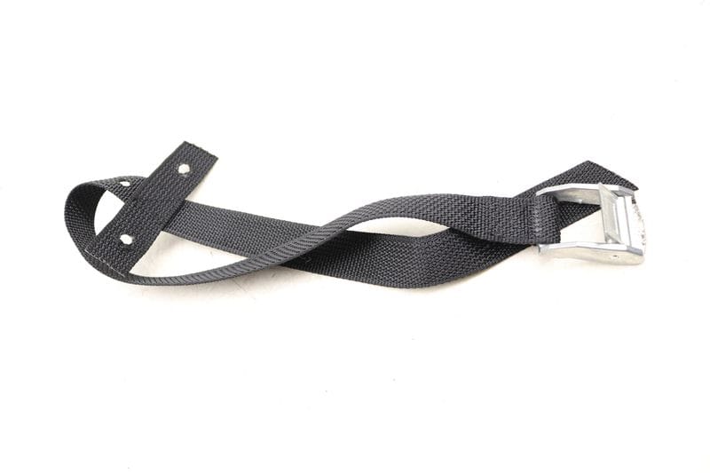 Retaining Strap 8V5867749B — Used (SKU 524219)