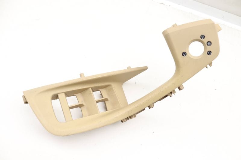 Door Handle Pull / Switch Trim 4G1867171A — Used (SKU 599593)