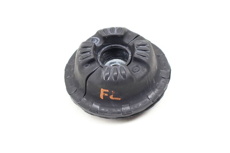 Upper Strut Mount / Bushing 8E0412377C — Used (SKU 684091)