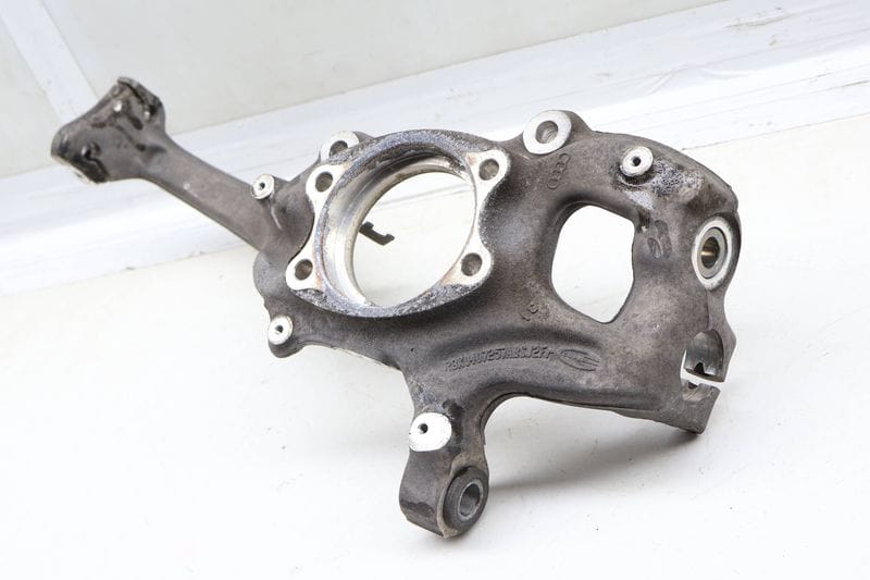 Spindle Knuckle / Wheel Bearing Housing 4G0407241C — Used (SKU 684088)