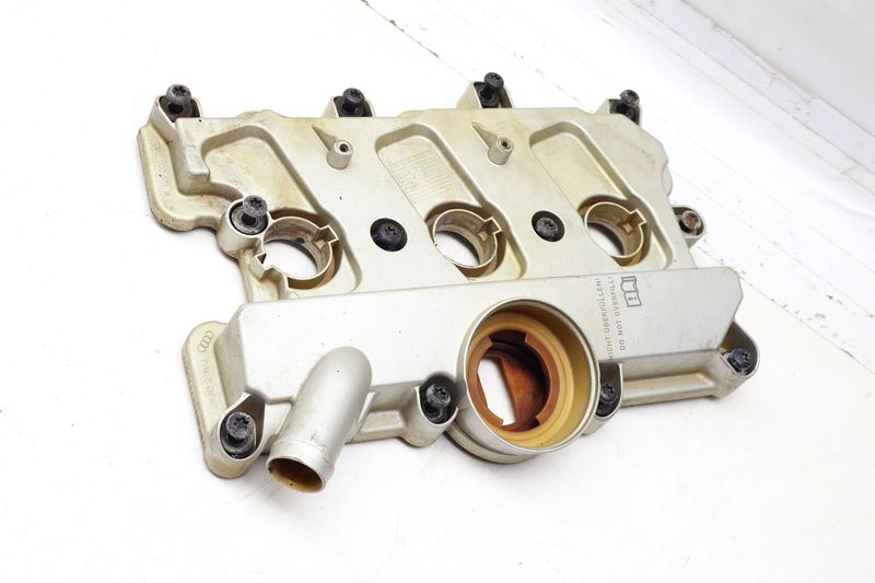Engine Valve / Cylinder Head Cover 06E103471P — Used (SKU 706455)