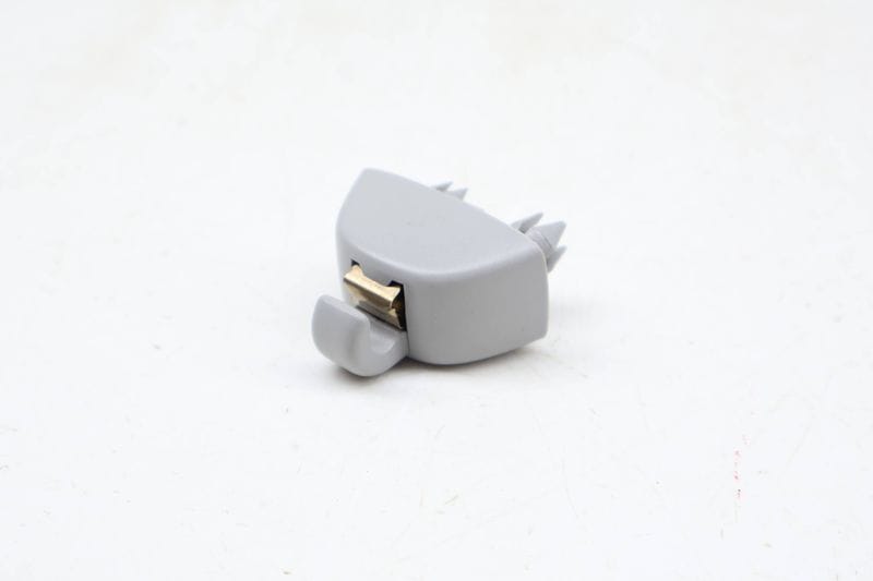 Sun Visor Clip / Bracket 4G0857562 — Used (SKU 683937)