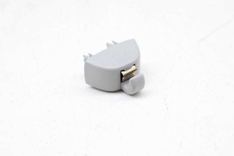Sun Visor Clip / Bracket 4G0857562 — Used (SKU 683938)