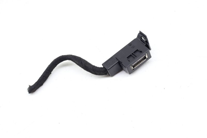 Music Interface Cable 4F0035727 — Used (SKU 683978)