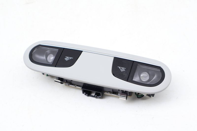 Dome Reading Light 4G0947111A — Used (SKU 683865)